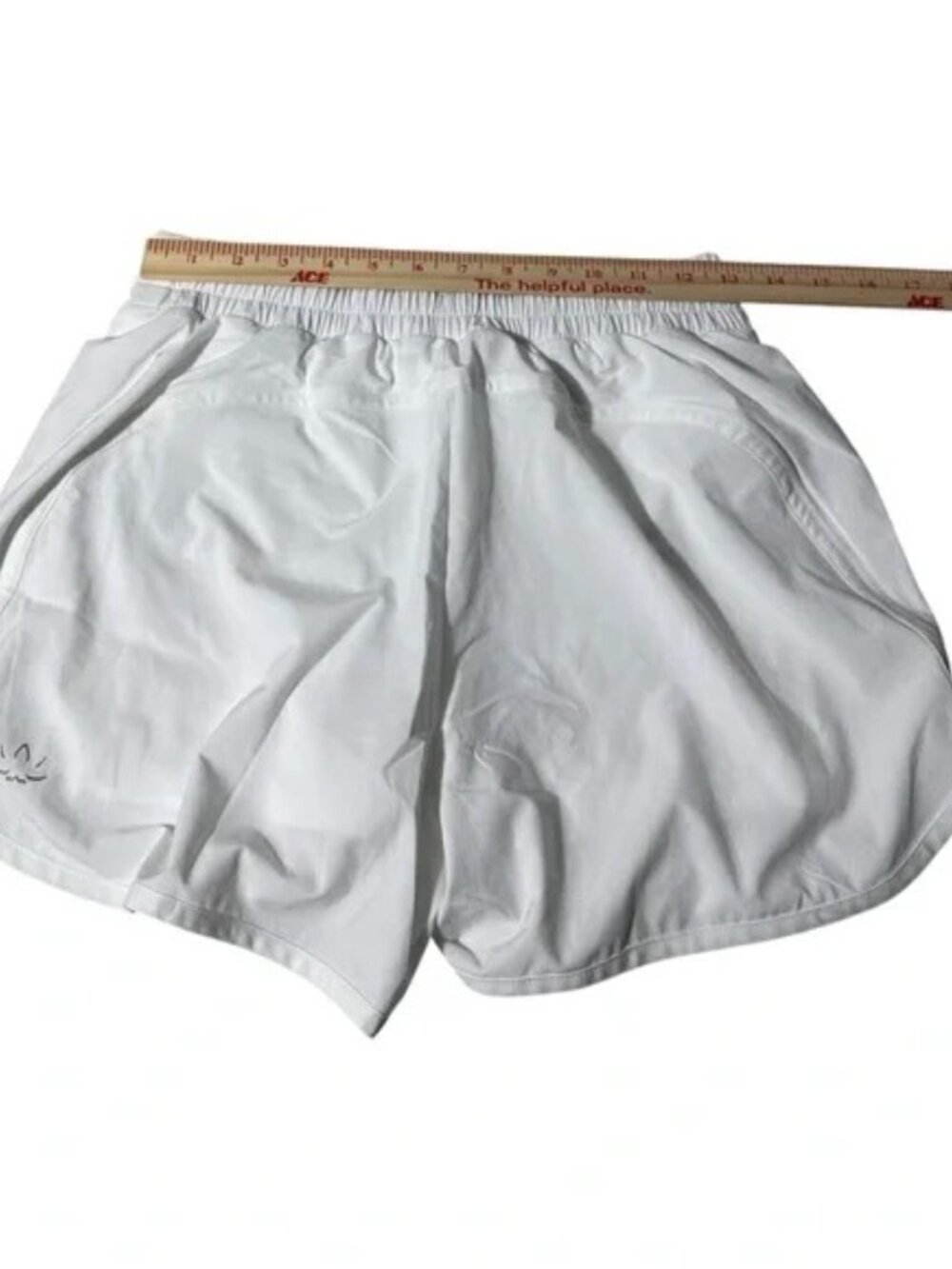 Beyond Yoga Stretch Woven In Stride Lined Shorts 3 Inch Inseam White - Picture 8 of 9